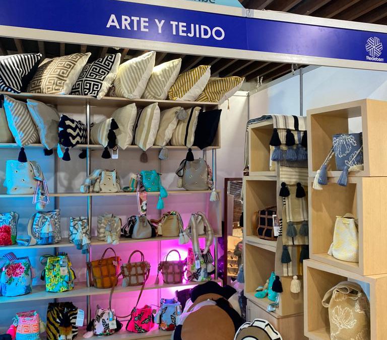 Las artesanas de Arte y Tejido presentes en Farex 2024